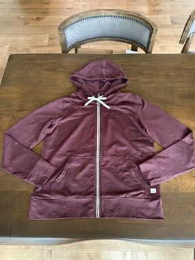 Vuori Halo Performance Hoodie 2.0 Mahogany Heather DreamKnit Womens Medium NEW